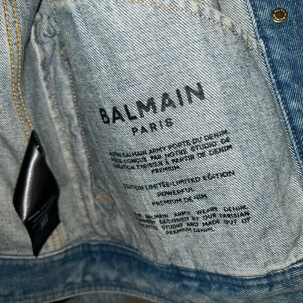BALMAIN Gold Logo Button Denim Jacket - Picture 10 of 11